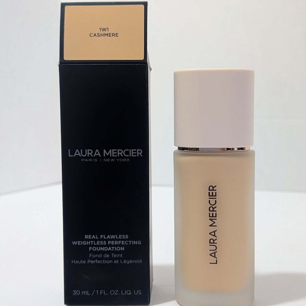 Laura Mercier Foundation Real Flawless Weightless Perfecting 1W1 Cashmere 1 oz